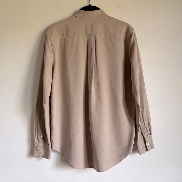 Everlane The Utility Shirt in Washable Silk ‘Burnt Sugar’  Brown Size 0 $150 - Picture 6 of 15
